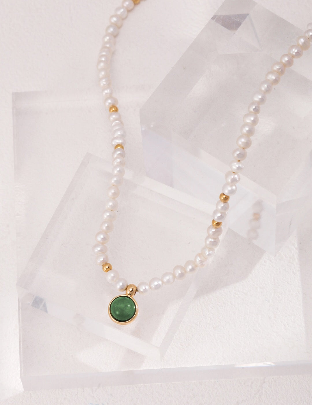 Freshwater Pearls with Aquatic Plant Agate Necklace