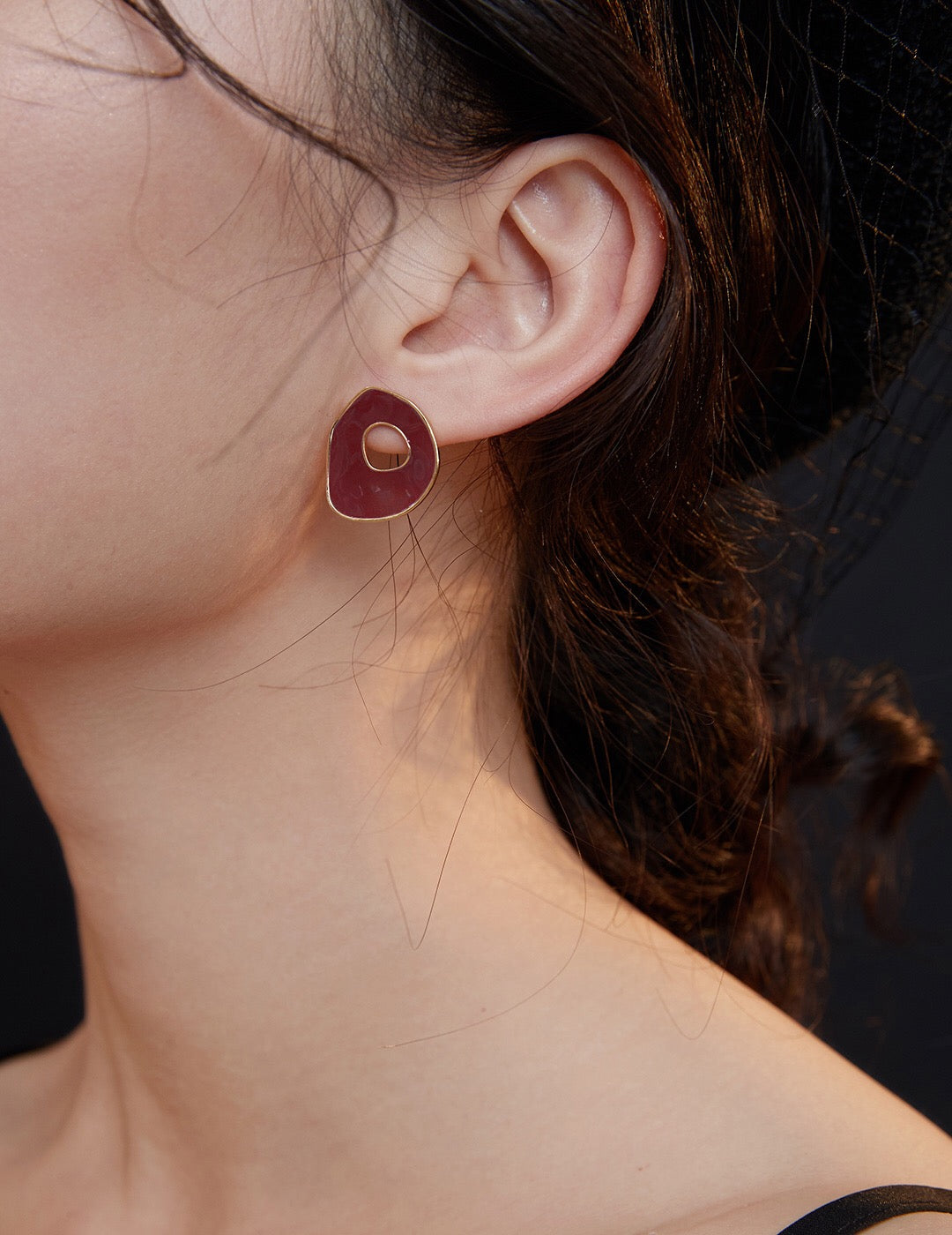 Red Drip Galze Irregular Oval Earrings