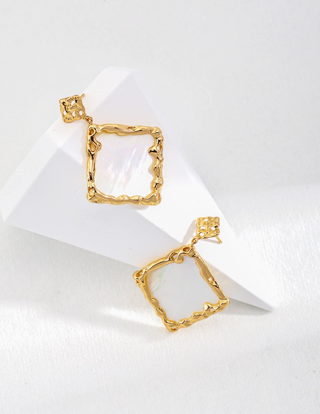 Lava Shaped Square Mother Of Pearl Earrings