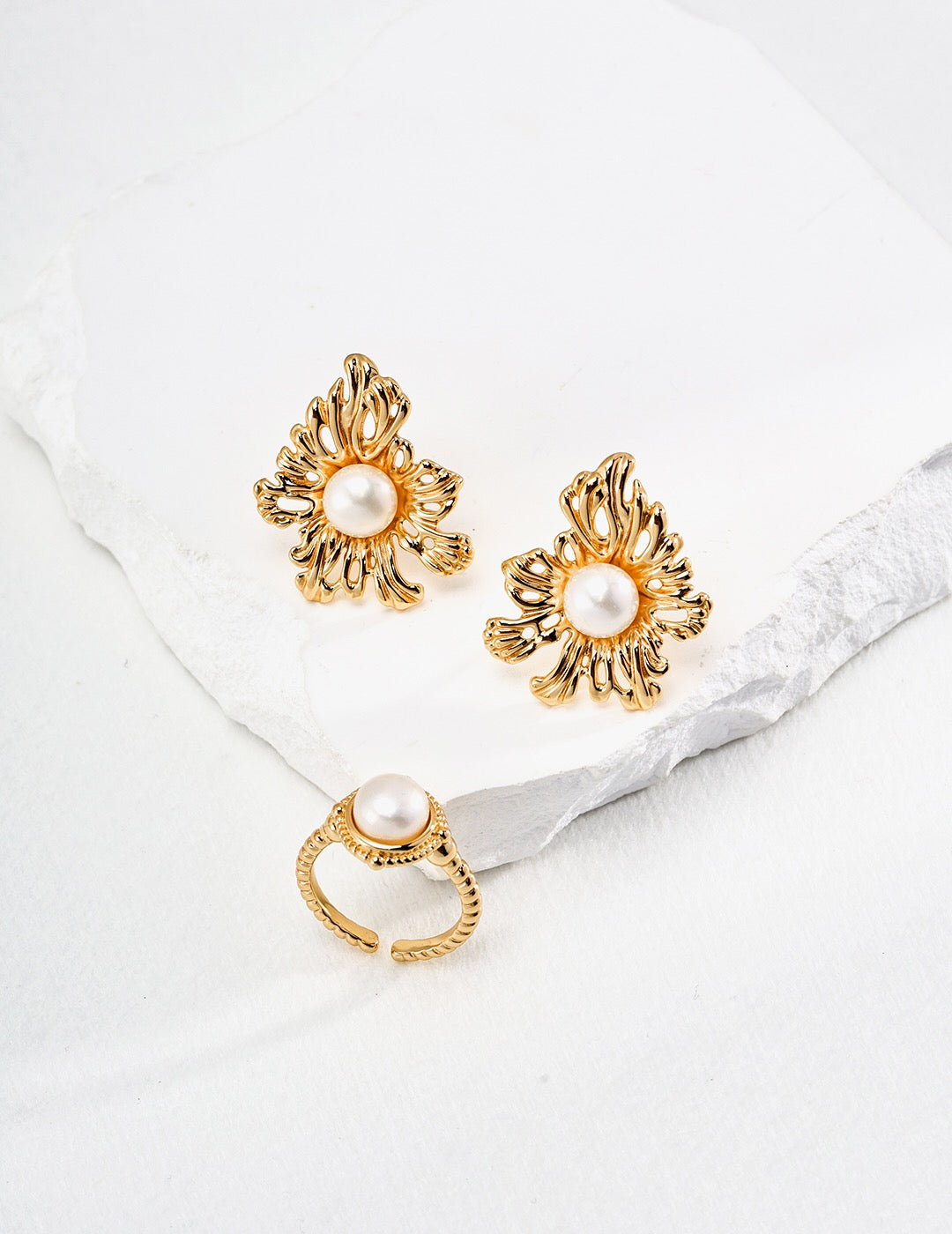 Sunflower Pearl Earrings