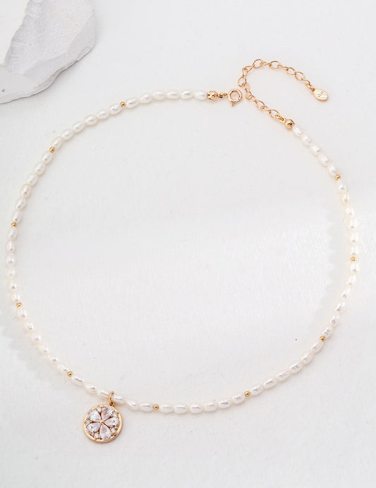 Zircon Flower Style Pearl Necklace