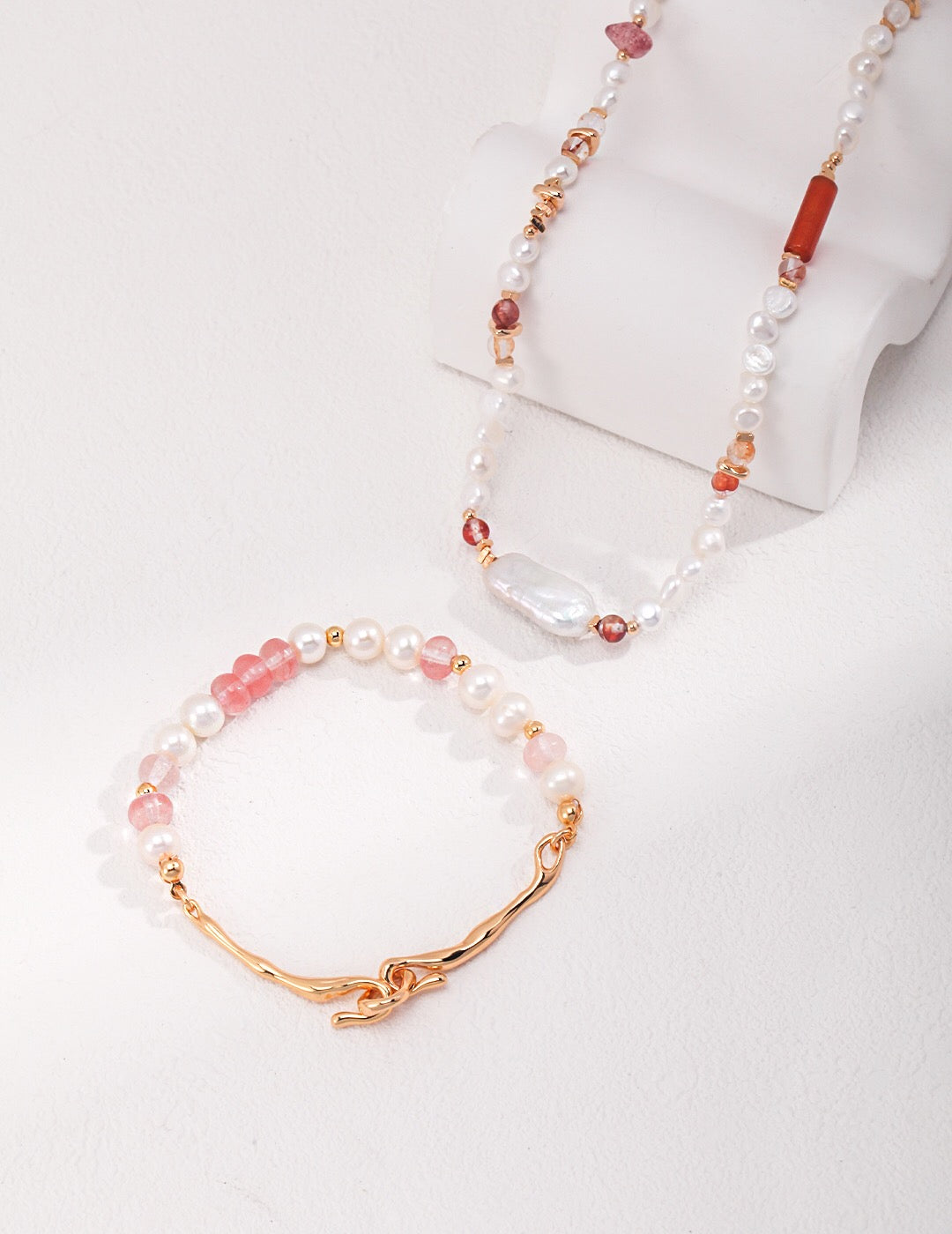 Strawberry Quartz With Baroque Pearl Necklace