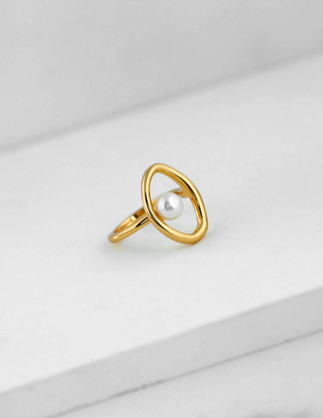 Geometric Open Circle Ring