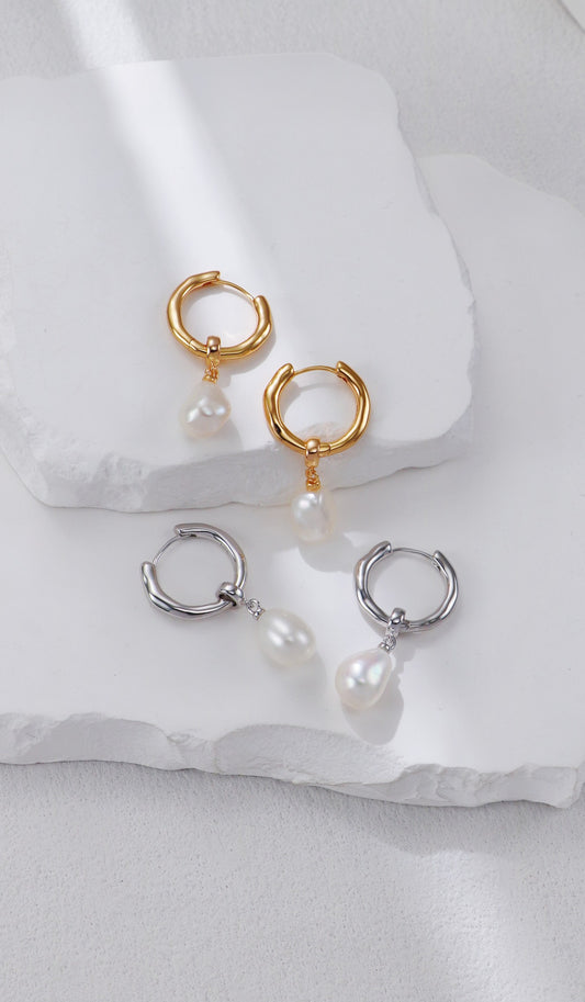 Teardrop-shaped Baroque Earrings