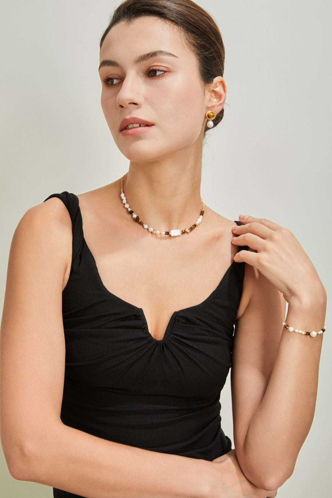 Tiger Eye / Green Dot Stone Pearl Necklace