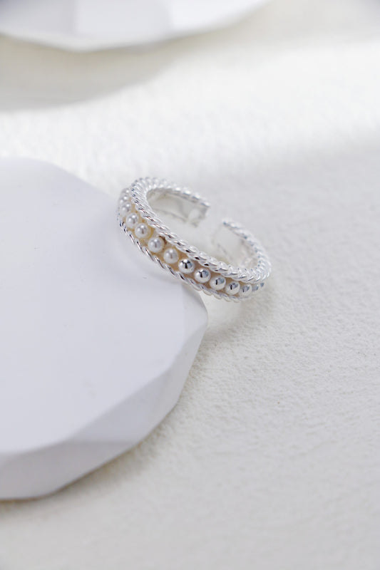 Shell Pearl Ring