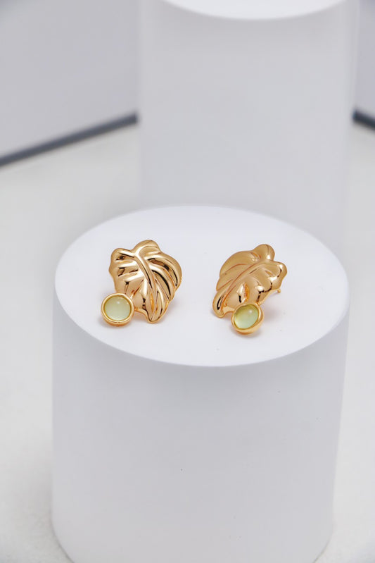 Leaf-Shaped Chalcedony Earrings
