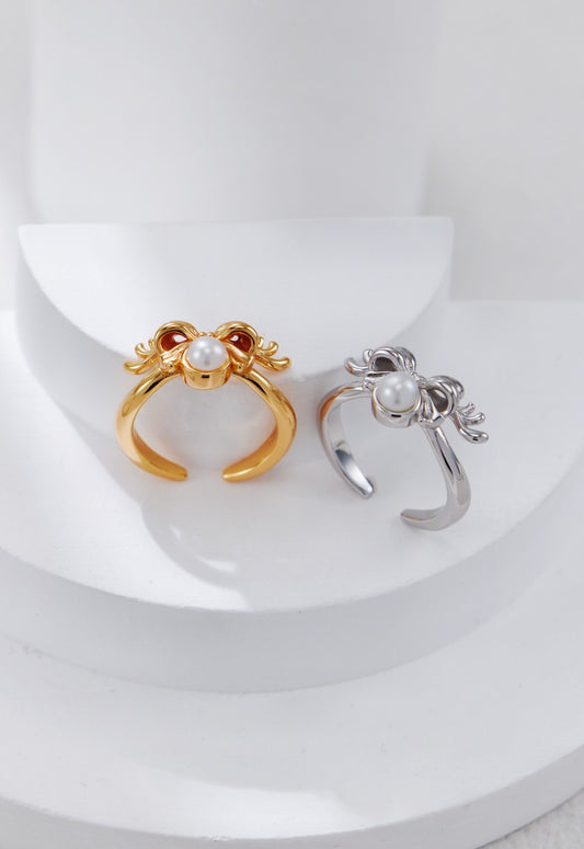 Christmas-themed Pearl Ring