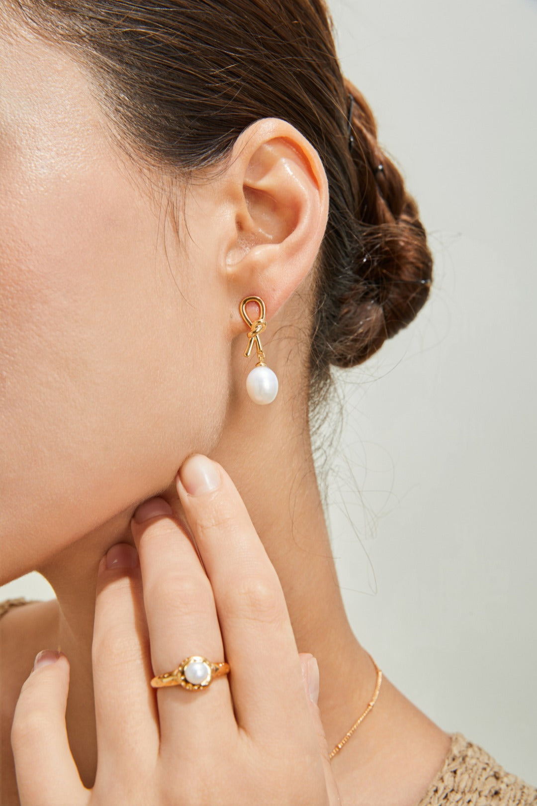 Ruyi Knot Pearl Earrings