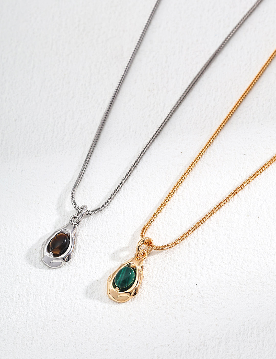 Natural Tiger Eye Stone and Malachite Pendant Necklace