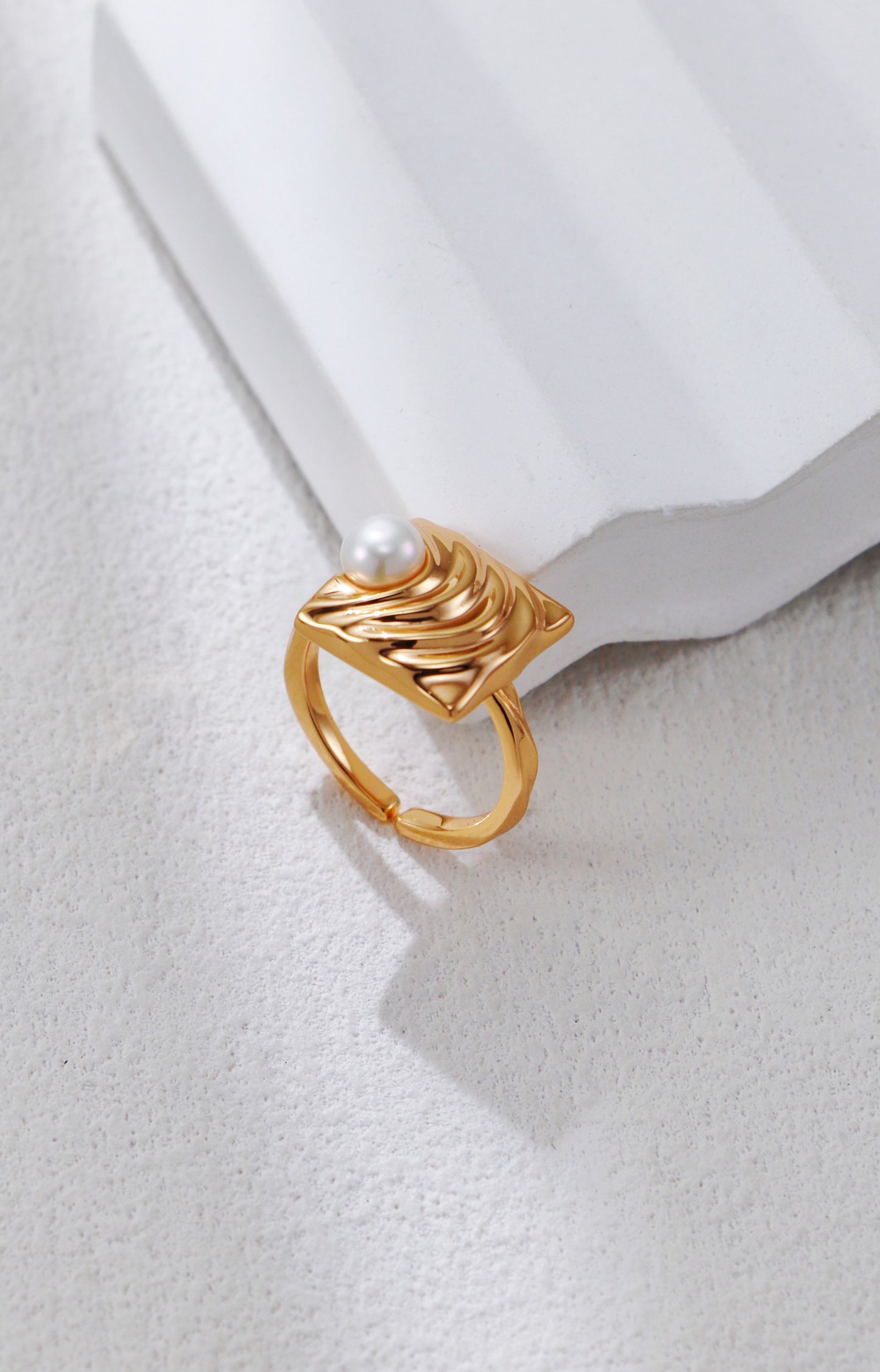 Modern Ripple Pearl Statement Ring