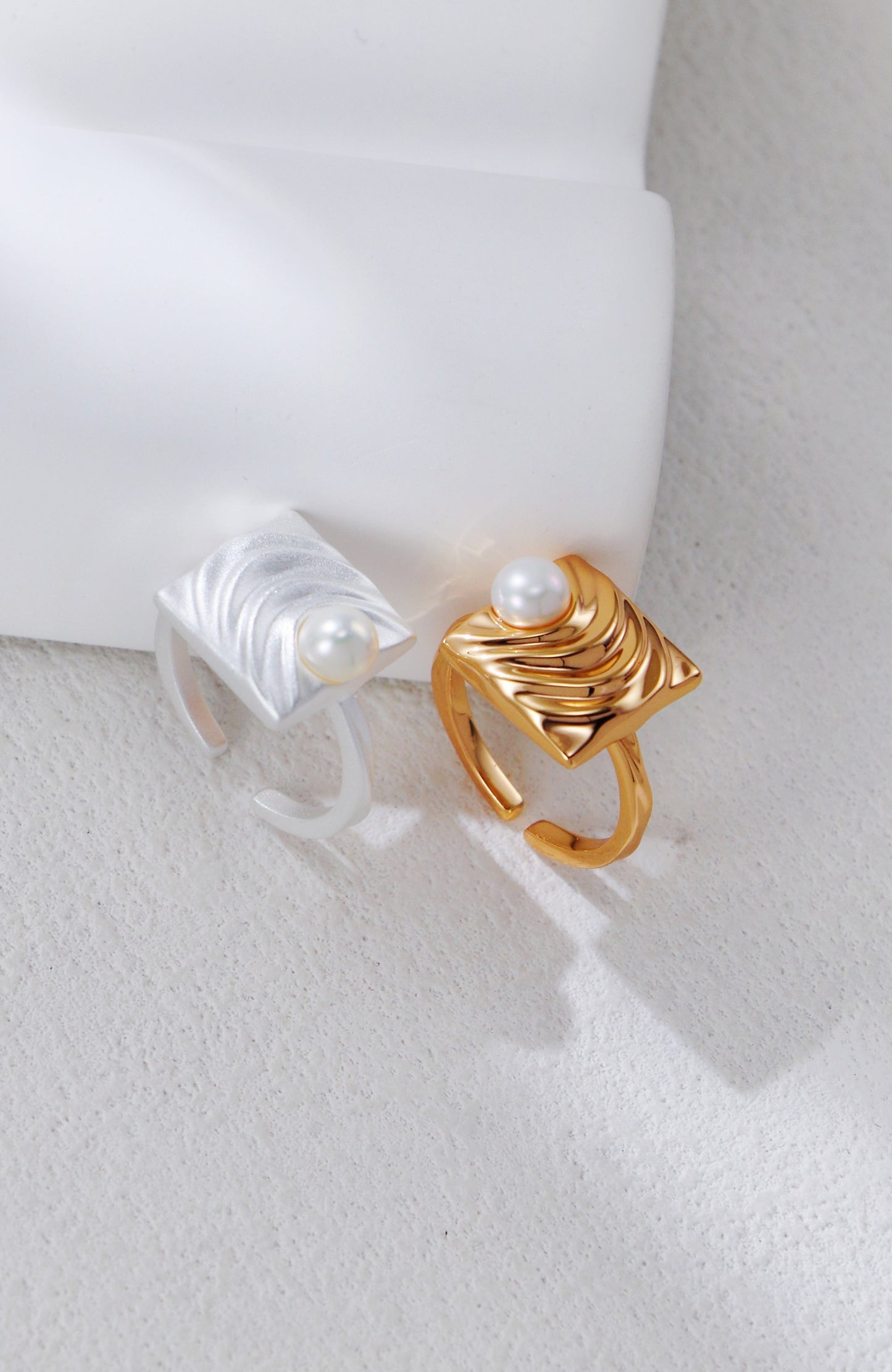 Modern Ripple Pearl Statement Ring