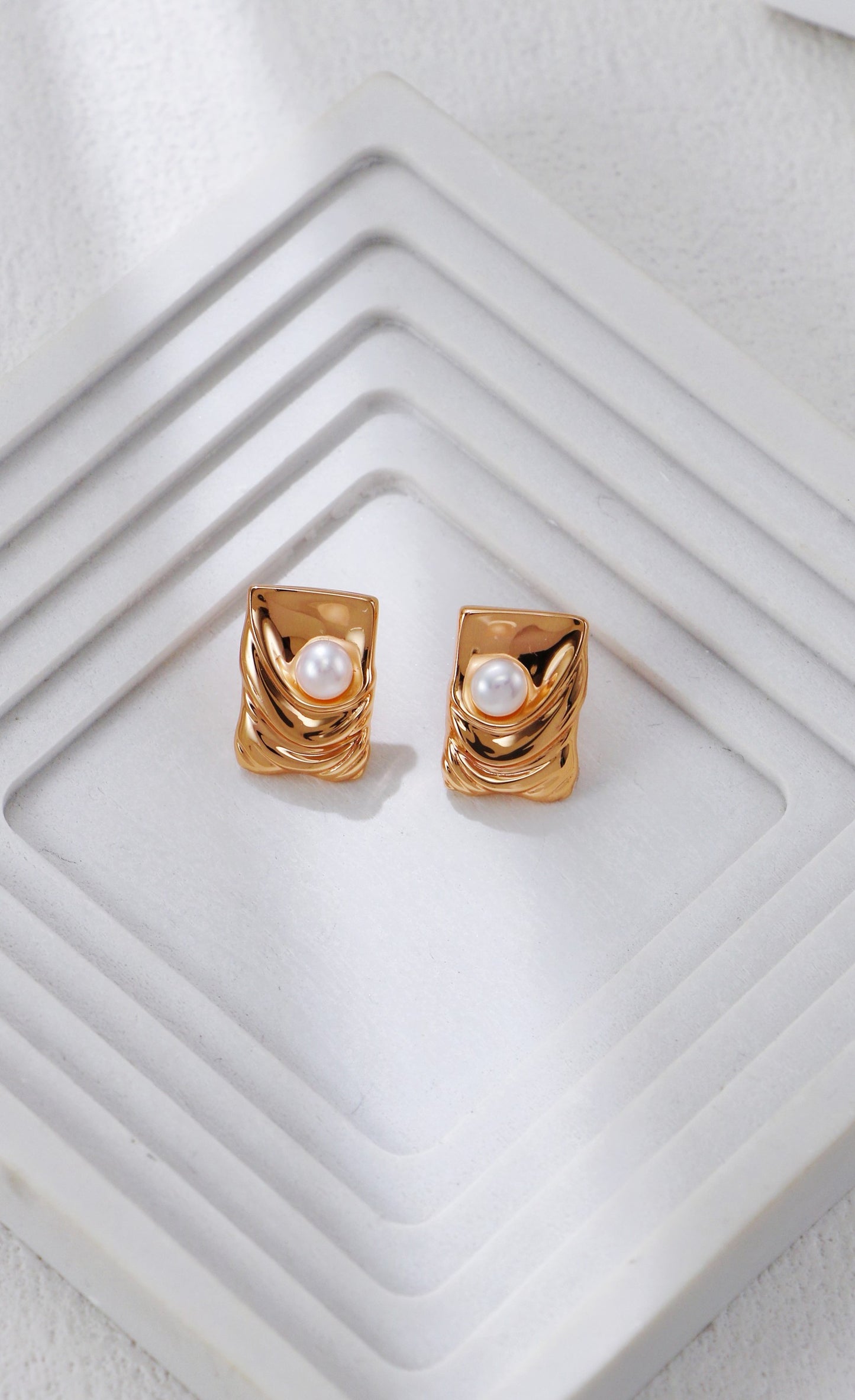 Modern Ripple Pearl Statement Stud Earrings