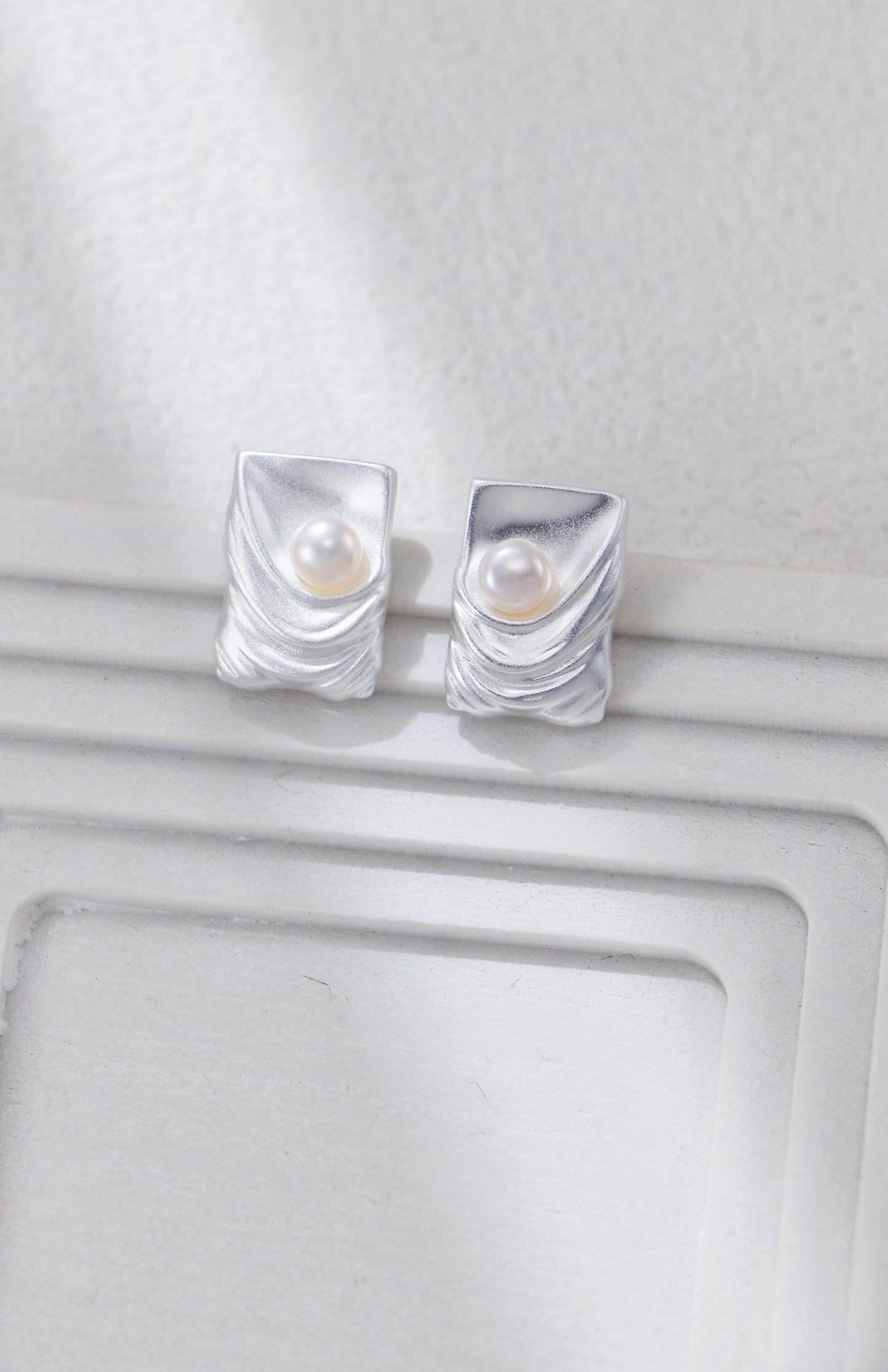 Modern Ripple Pearl Statement Stud Earrings