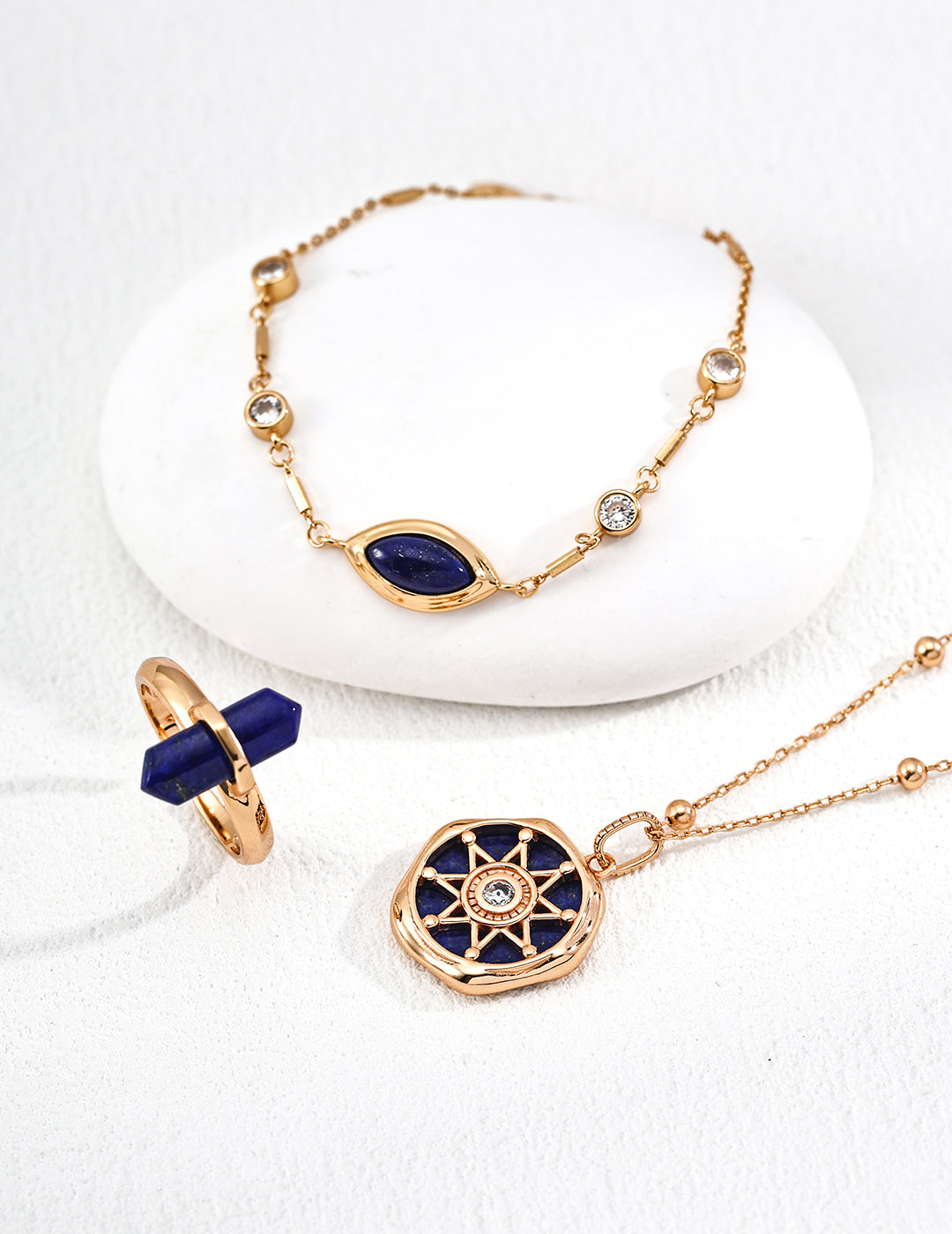 Leaf-Shaped Lapis Lazuli Zircon Bracelet