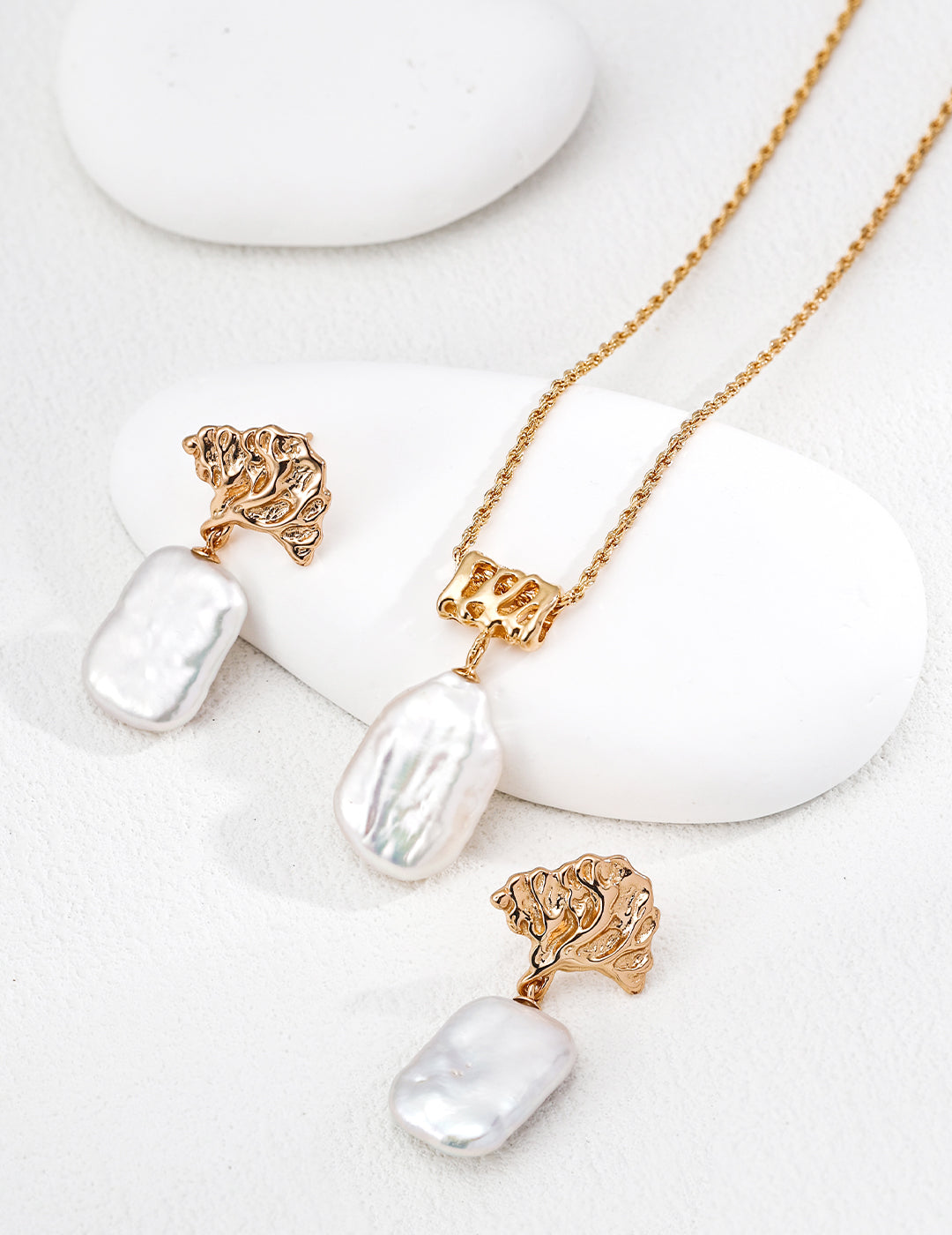 Vintage Rectangular Baroque Pearl Necklace