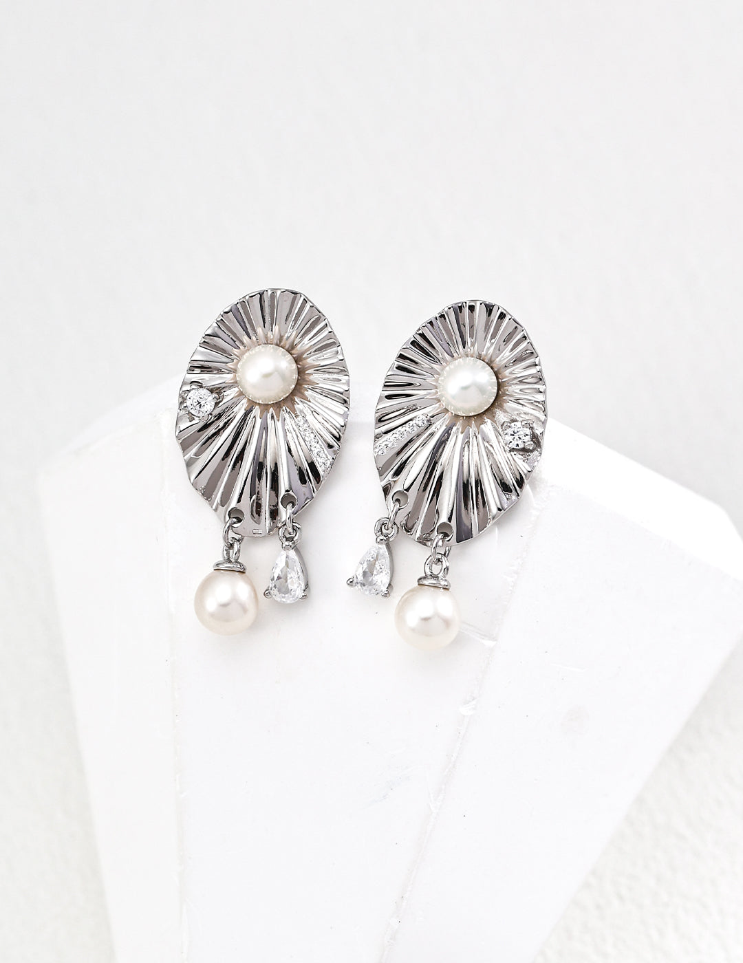 Starlit Wish Pearl & Zircon Earrings