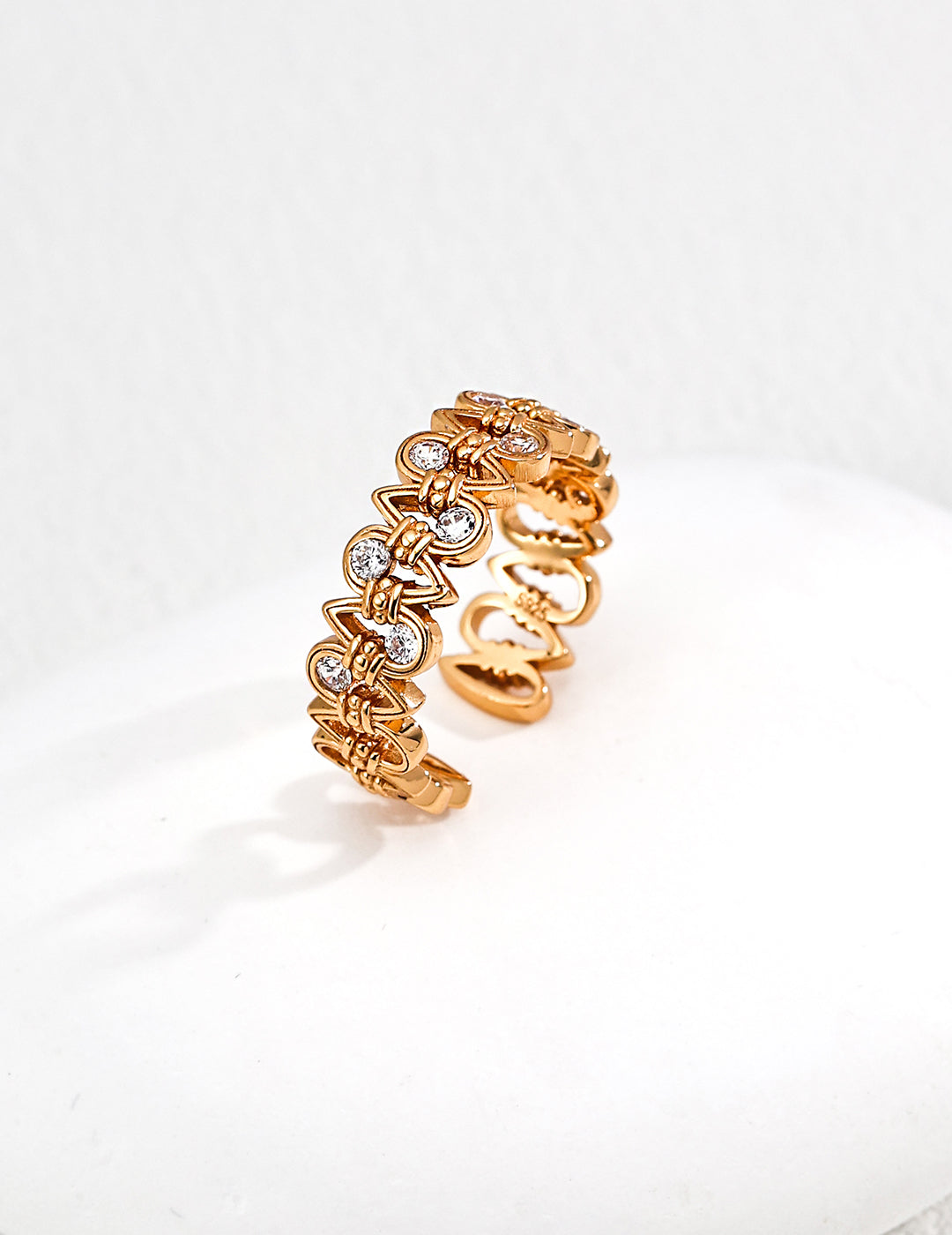 Twined Teardrop Zircon Ring