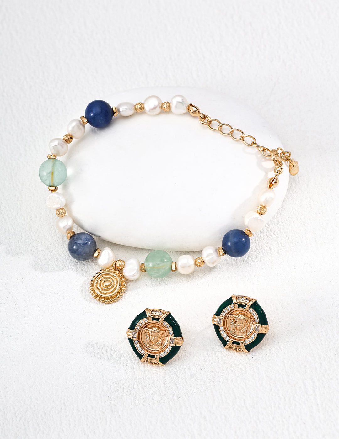 Medusa Vintage Zircon Earrings