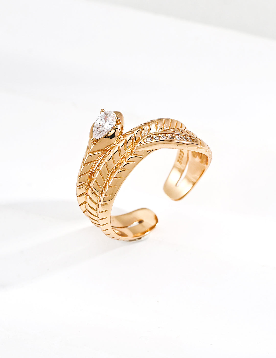 Vintage Leaf Zircon Ring