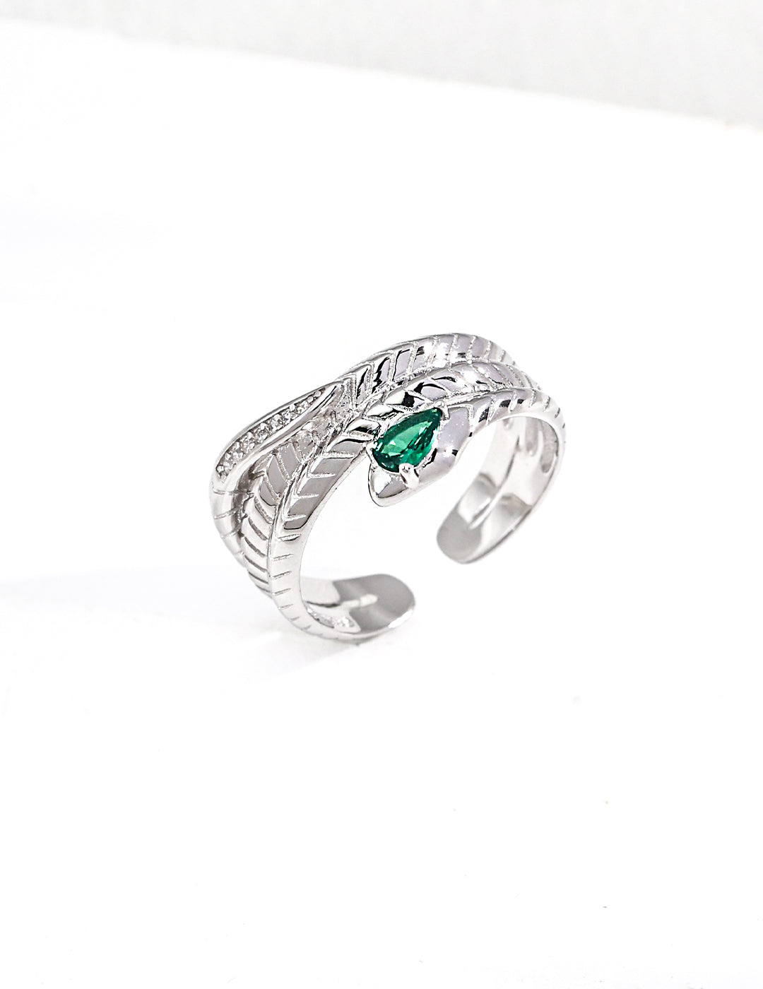 Vintage Leaf Zircon Ring