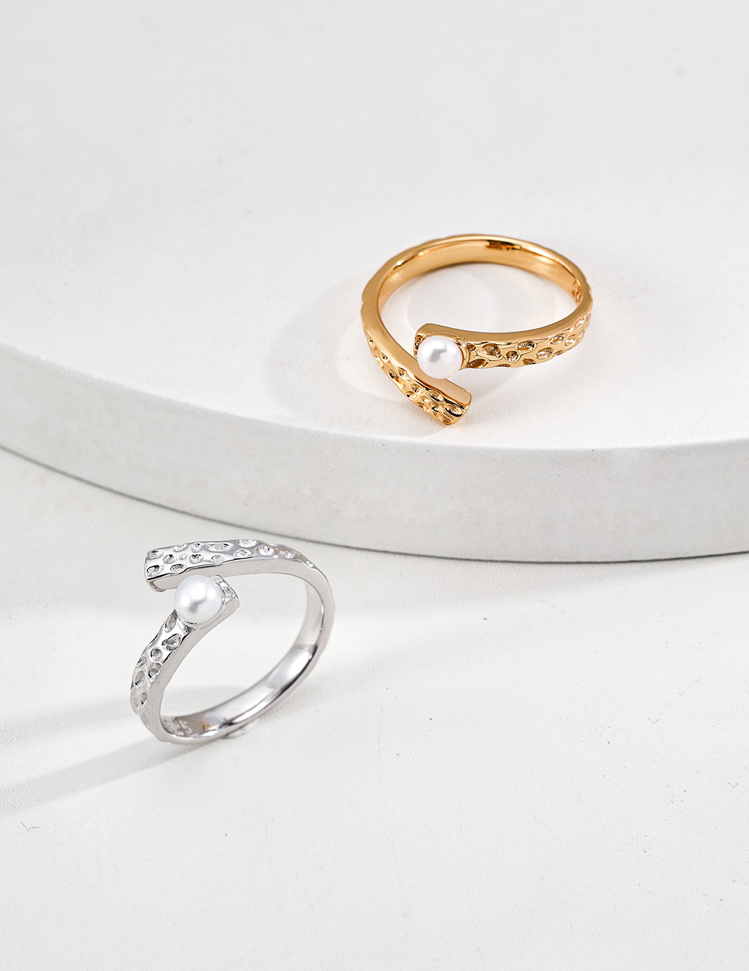 Twist Open Pearl Texture Ring