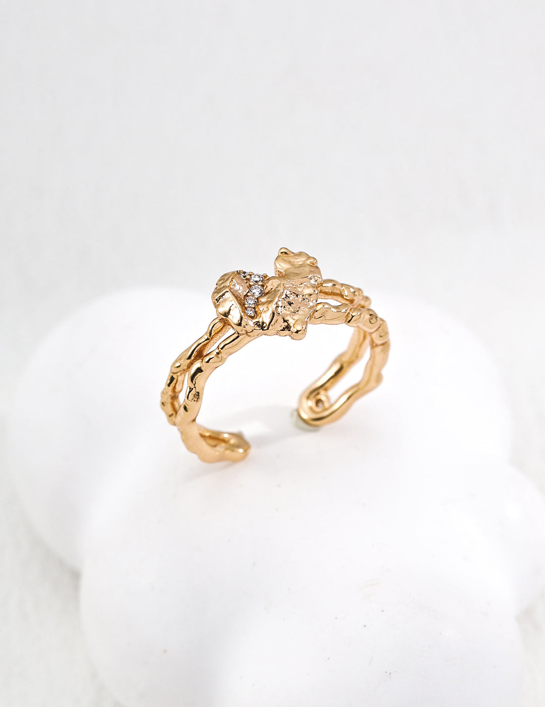 Cracked Heart Zircon Ring