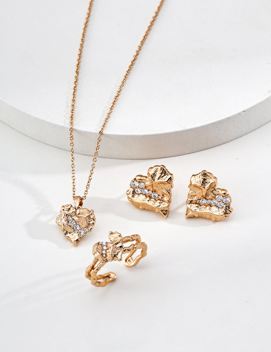 Cracked Heart Zircon Stud Earrings