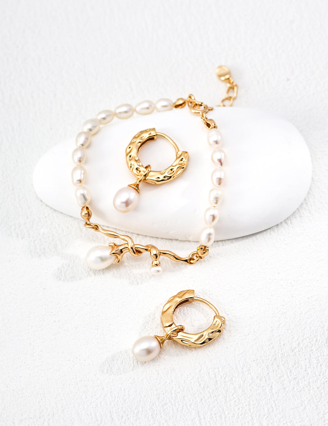 Intertwined Fate Pearl Bracelet