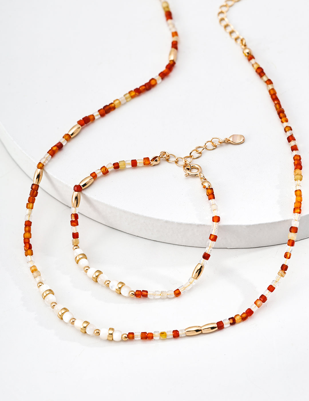 Red Agate & White Pearl Bracelet