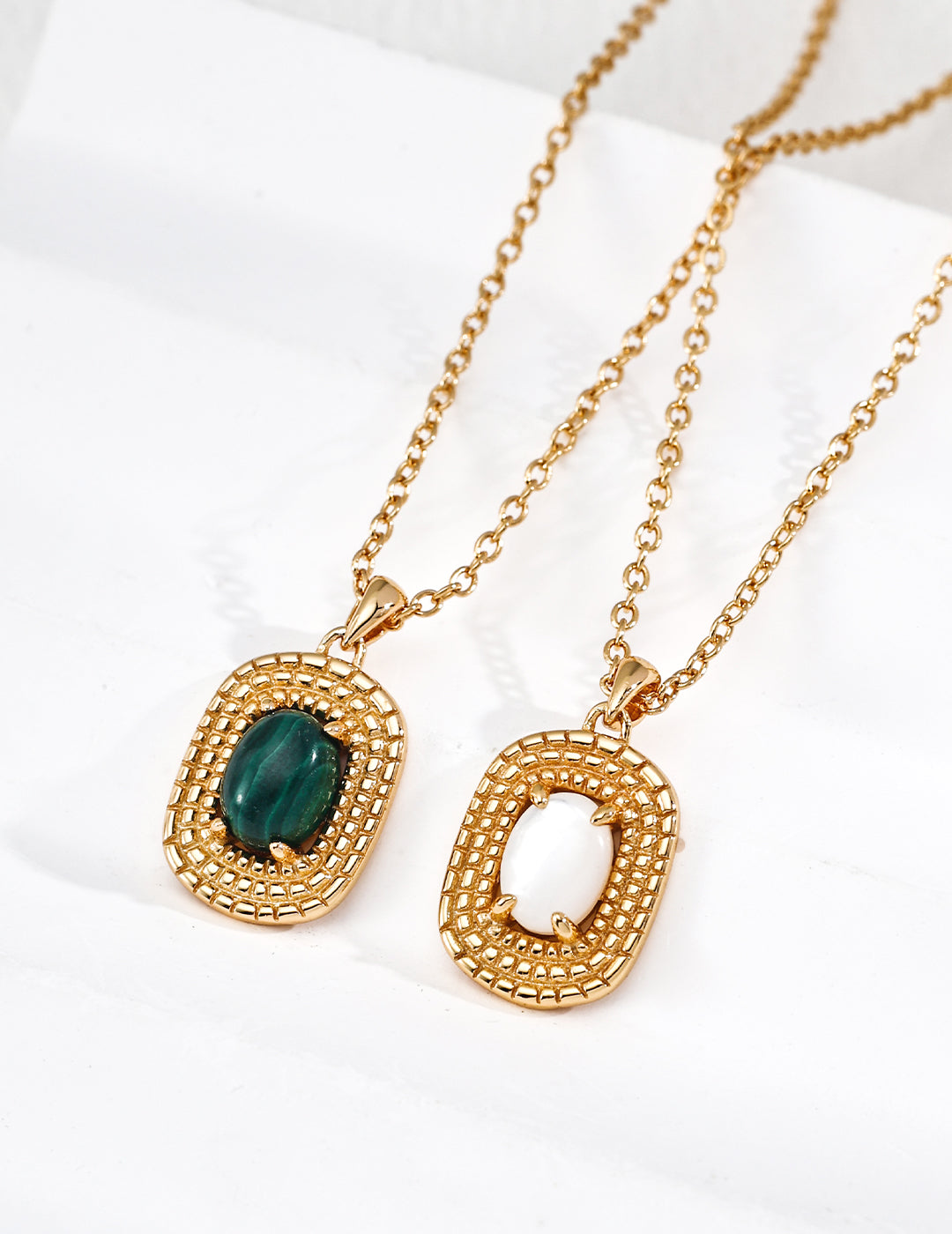 Vintage Woven Texture Gemstone Pendant Necklace
