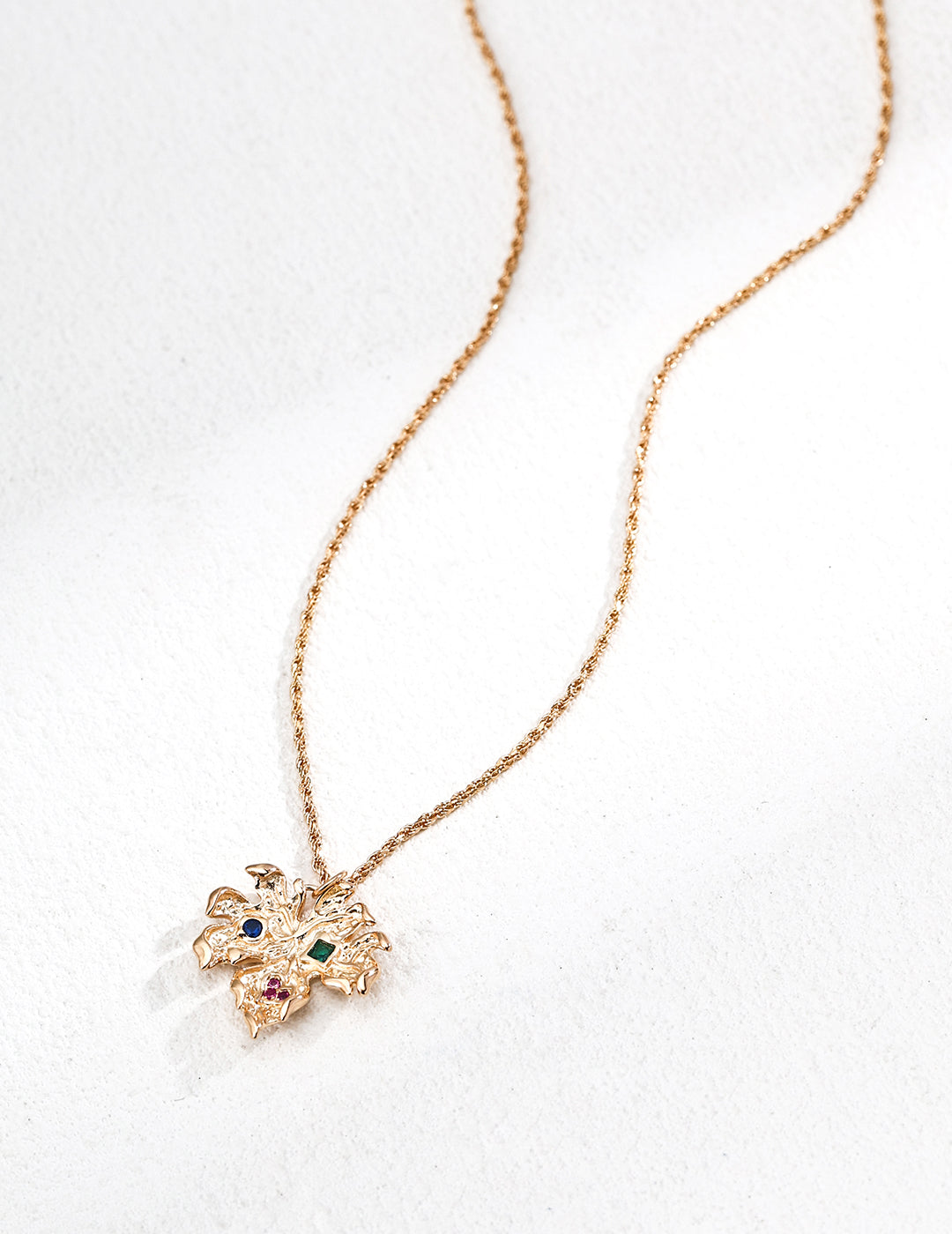 Vintage Leaf Zircon Pendant Necklace