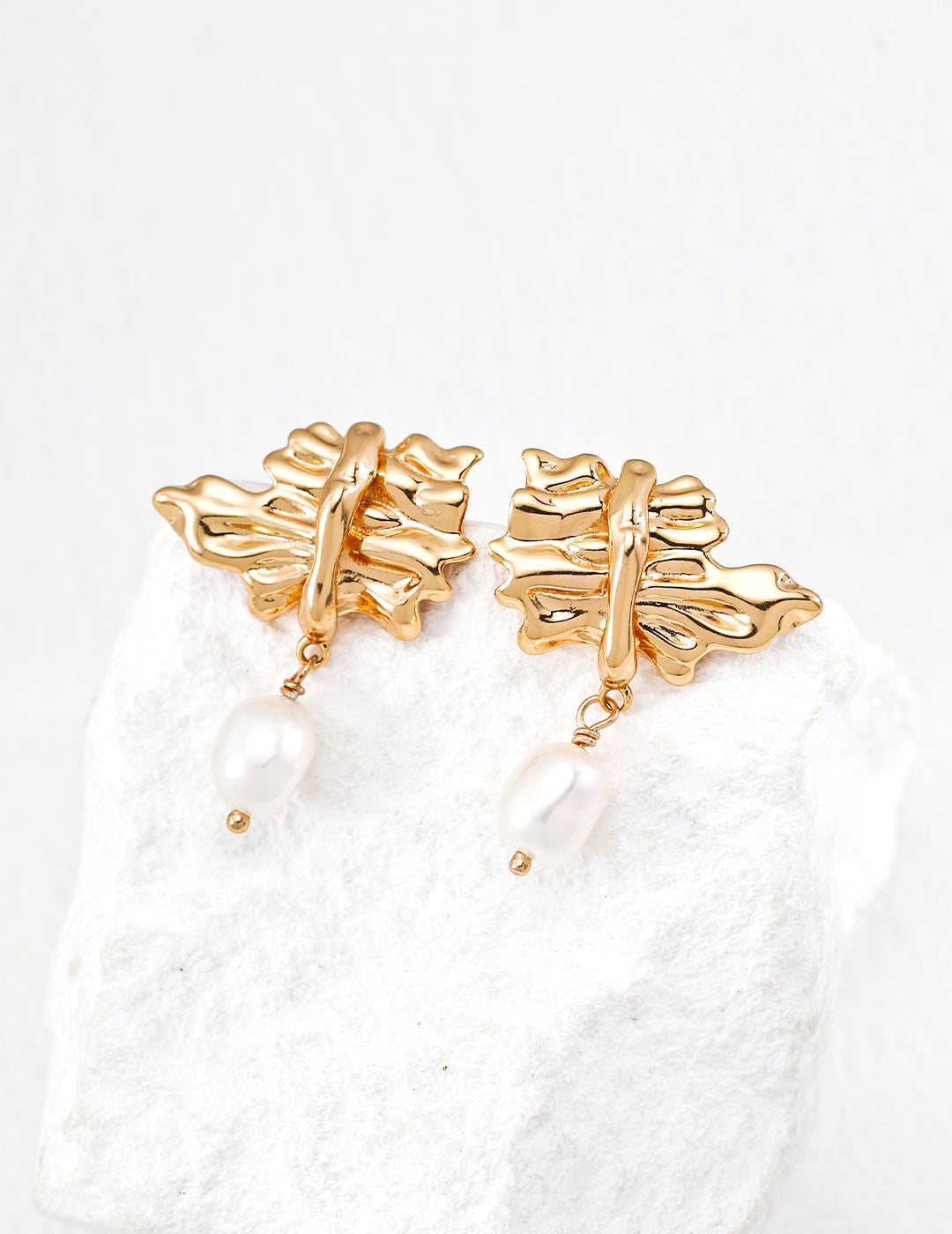 Wavy Leaf Design Pearl Earrings