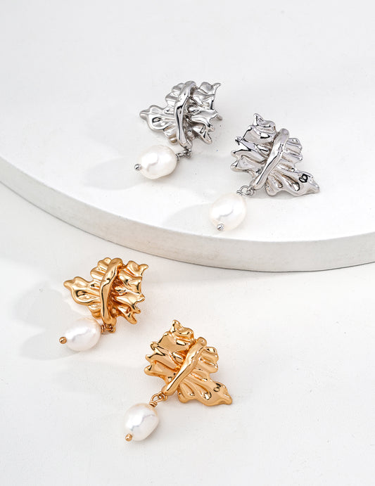 Wavy Leaf Design Pearl Earrings