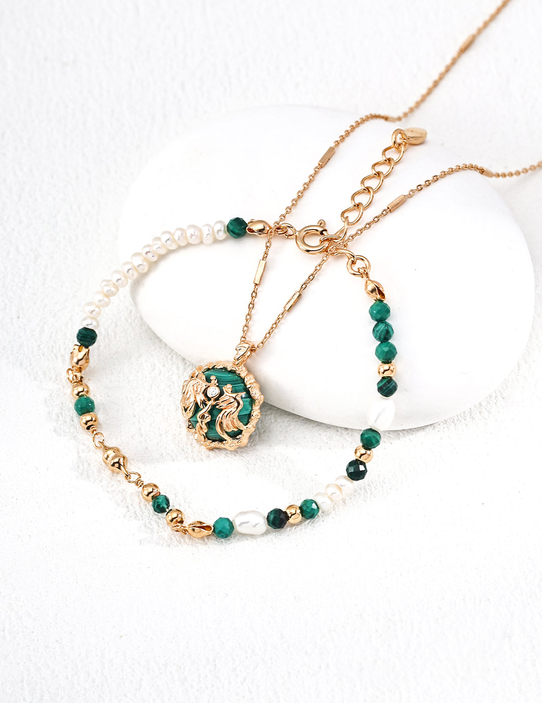 Mythic Winged Victory Arrow Malachite Necklace