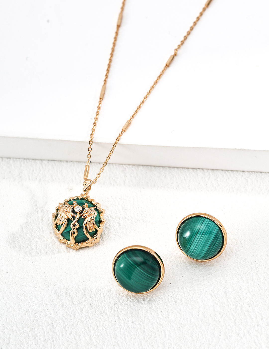 Mythic Winged Victory Arrow Malachite Necklace