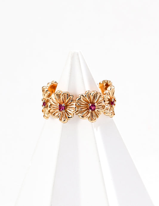 Daisy-Shaped Zircon Ring