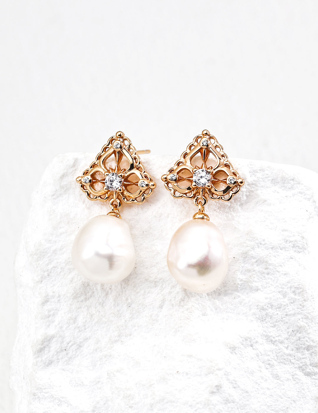 Vintage Pearl Zircon Earrings