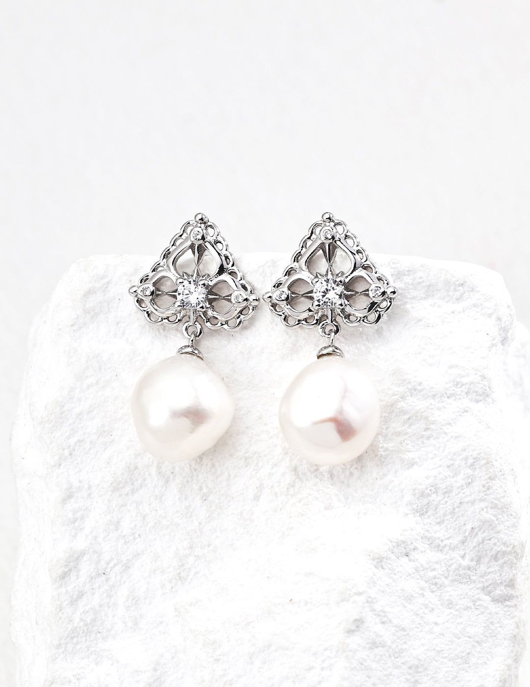 Vintage Pearl Zircon Earrings