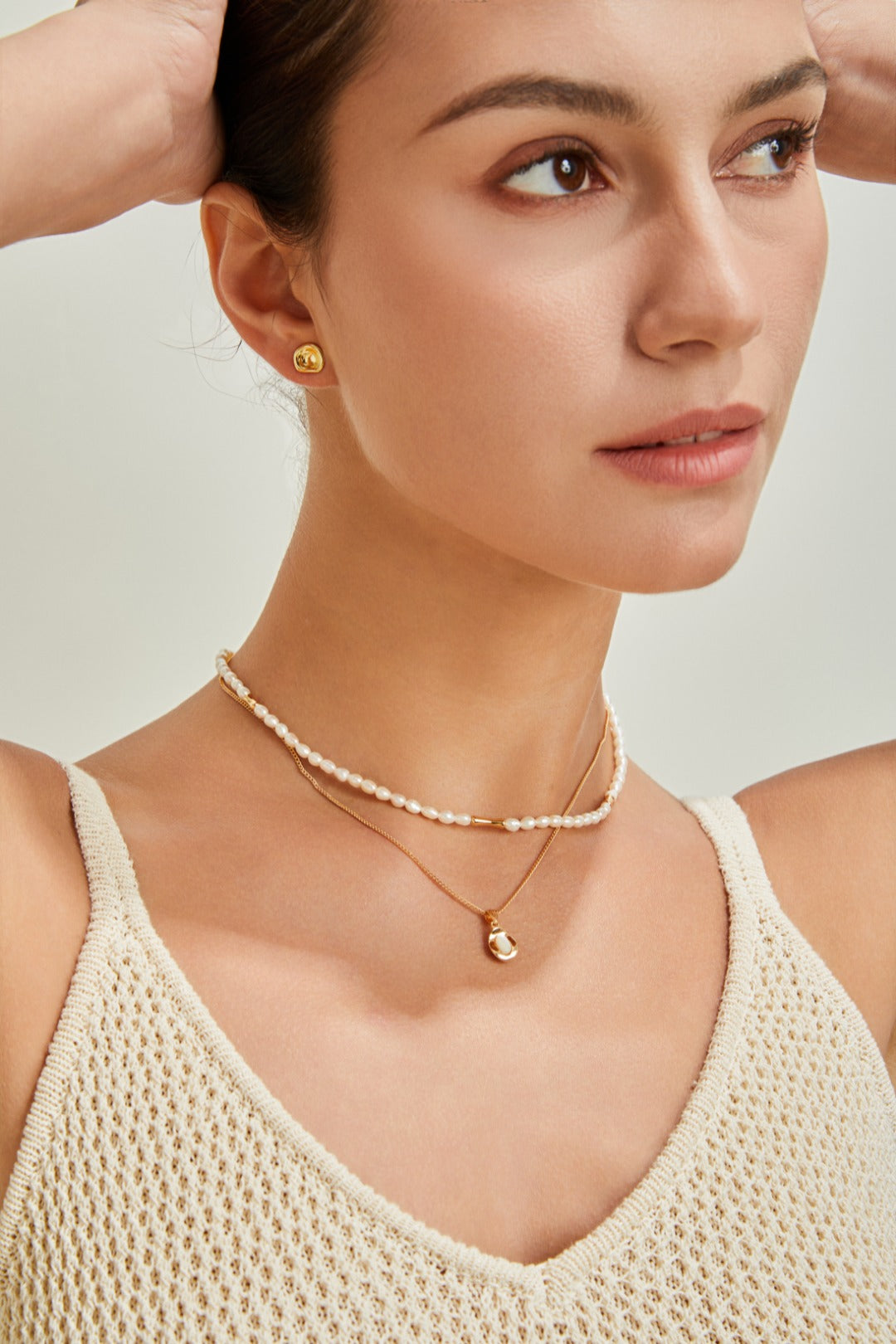 Artistic White Mother-of-Pearl Necklace
