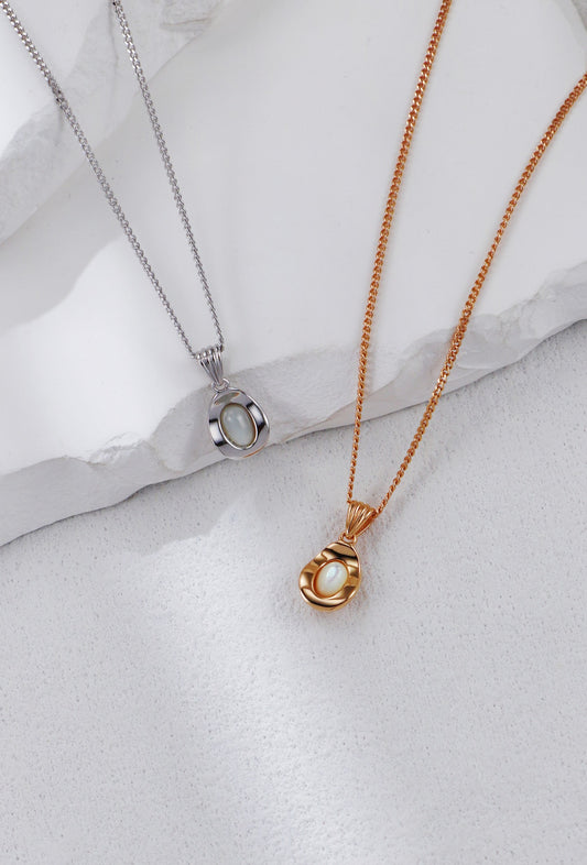 Artistic White Mother-of-Pearl Necklace