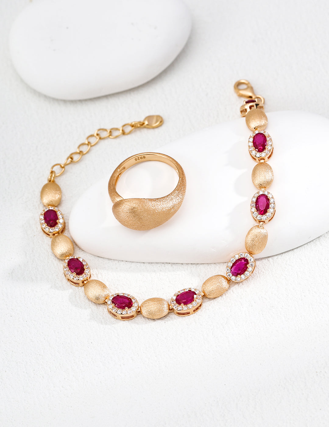 Vintage Matte Ruby-Inspired Zircon Bracelet